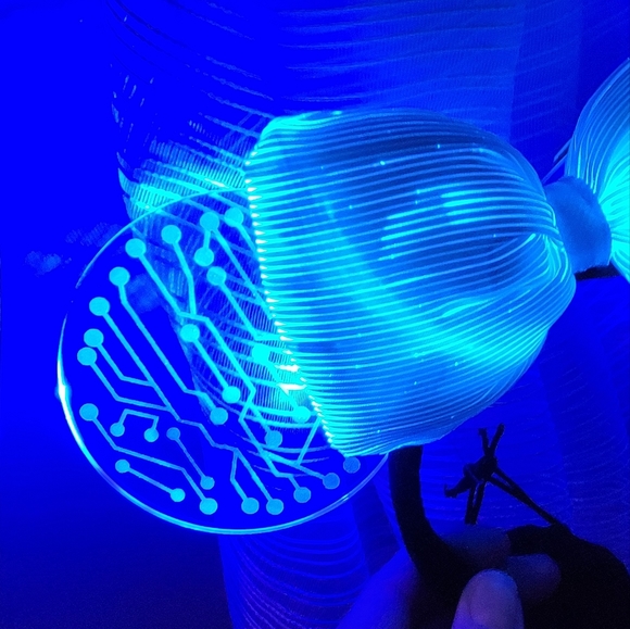 NEW Disney Parks Light-up Designer Karlie Kloss Ears Headband Limited Release LR - Picture 6 of 15